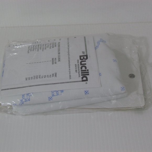 Bucilla 2003 Pillowcases DOVES Stamped Cross Stitch Flowers Ribbon - Picture 5 of 5